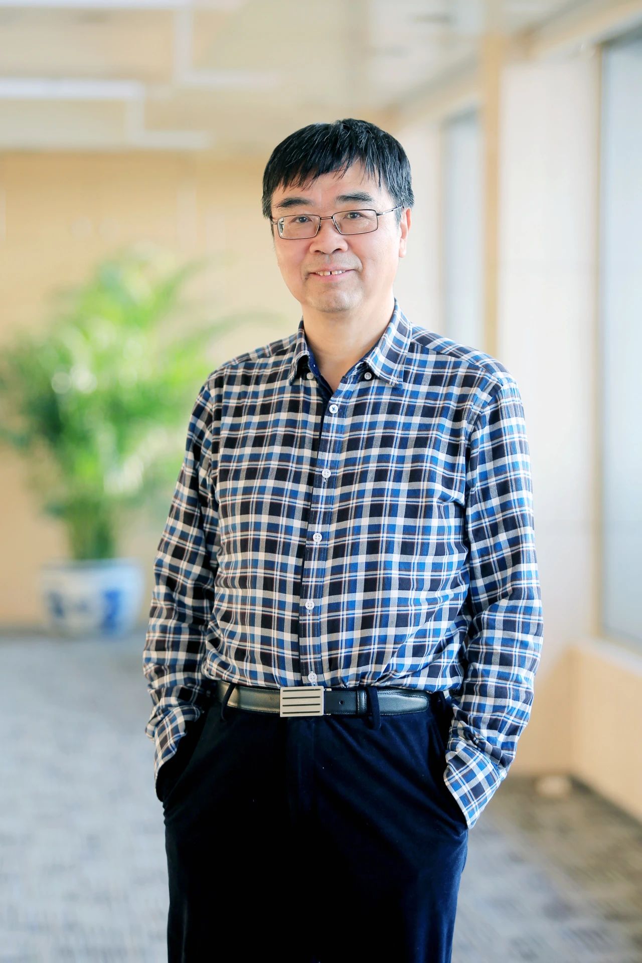 42EC412AEAC0345170E6D3D5D4D_FB580398_426C9