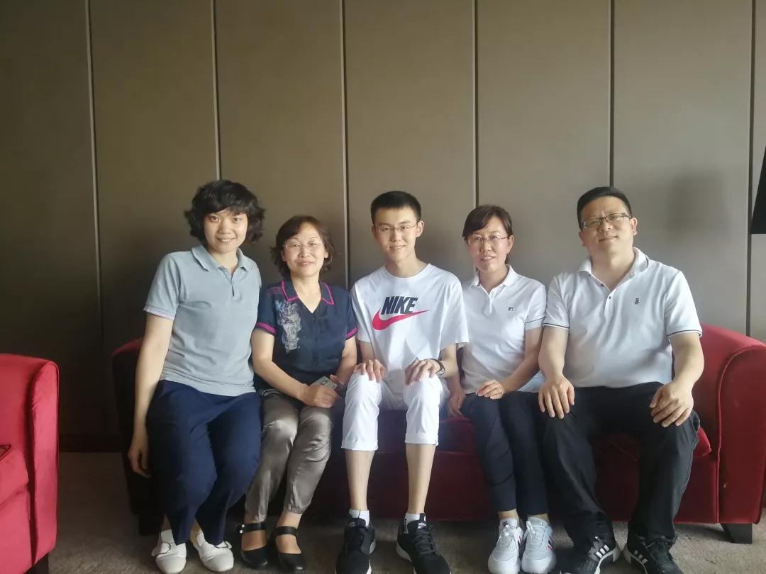 22DFA3353F1EFC6EA894F0CF080_1E04E972_12350