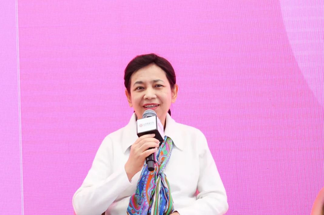 4C2826D062D19A6585E1DA36454_7700EE7E_150C20